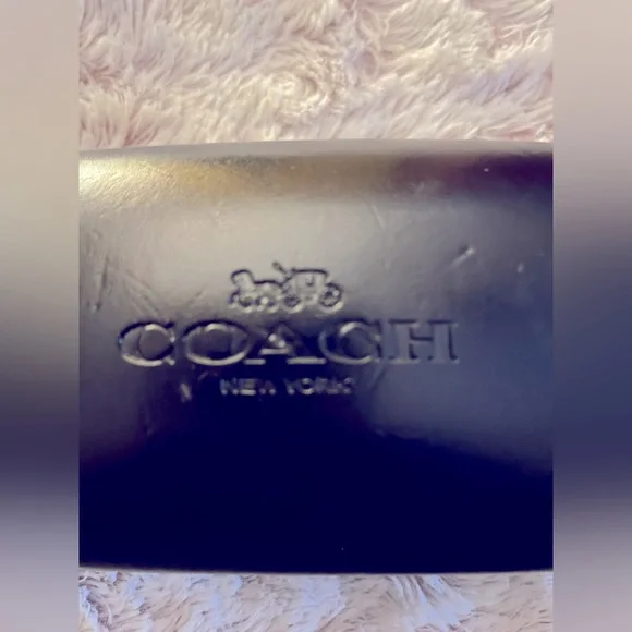 Original Coach Eyeglass case in black with Coach cleaning cloth - Picture 2 of 9